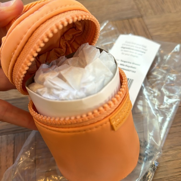 SOLD🧡Dagne Dover Mila keychain in tangerine dream orange - Picture 7 of 7